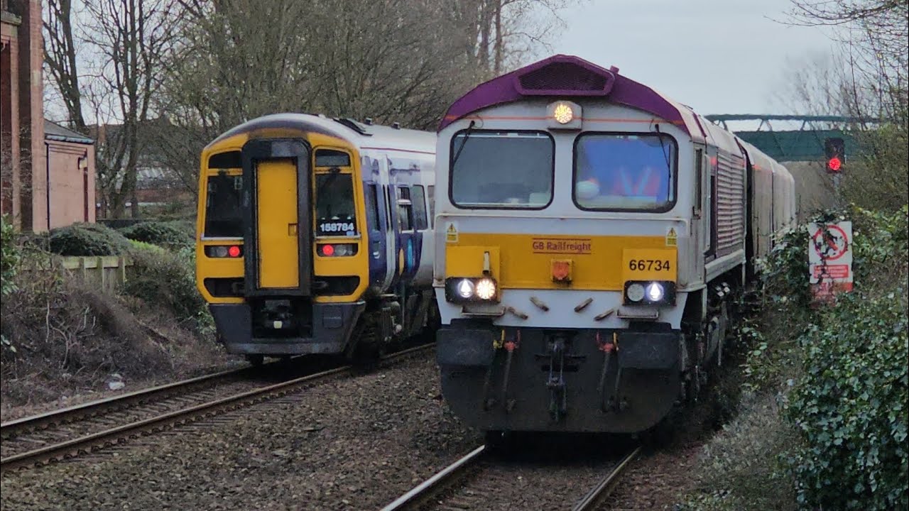 Trains at Stockton-on-Tees | Drax Train breaks down! | 66734 & 69004 Split from 6N71! | April 2025