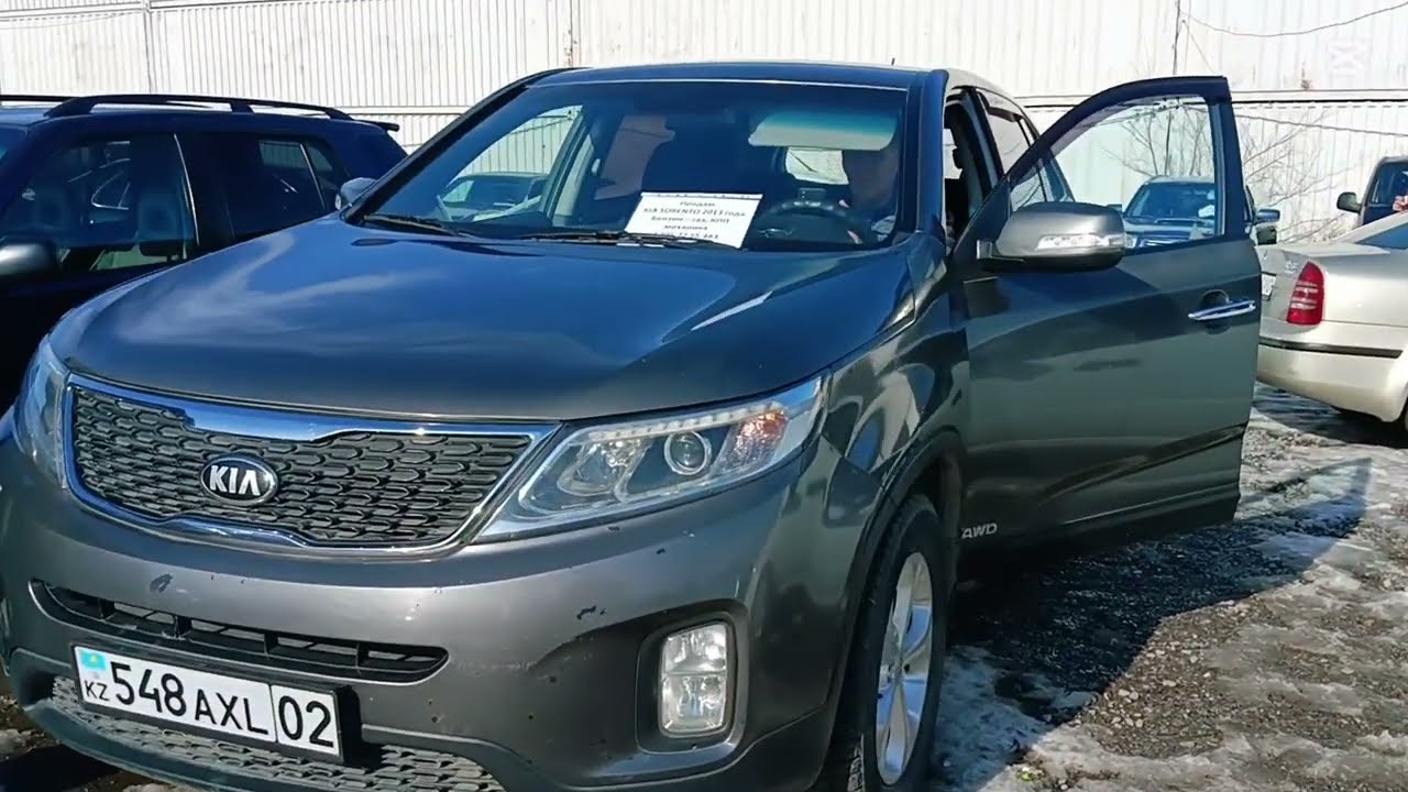 Авто рынок Алматы 01.02.2026 Toyota Camry 20 35 Mercedes 124 Mitsubishi Montero Pajero Subaru Honda 