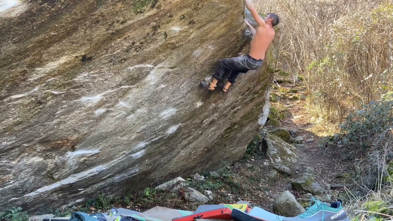 Bad Ass Direct, 7c+. Val Masino