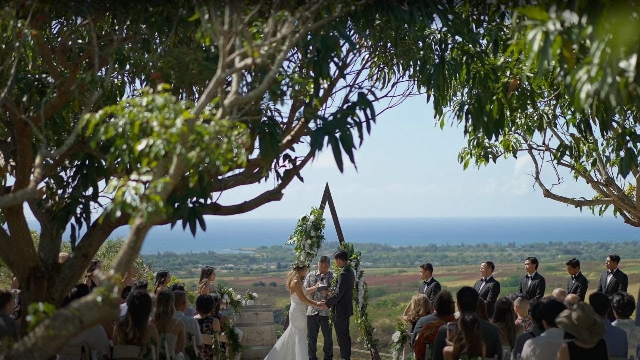Kaimea Estates Wedding | Oahu, Hawaii | Kellie + Issac