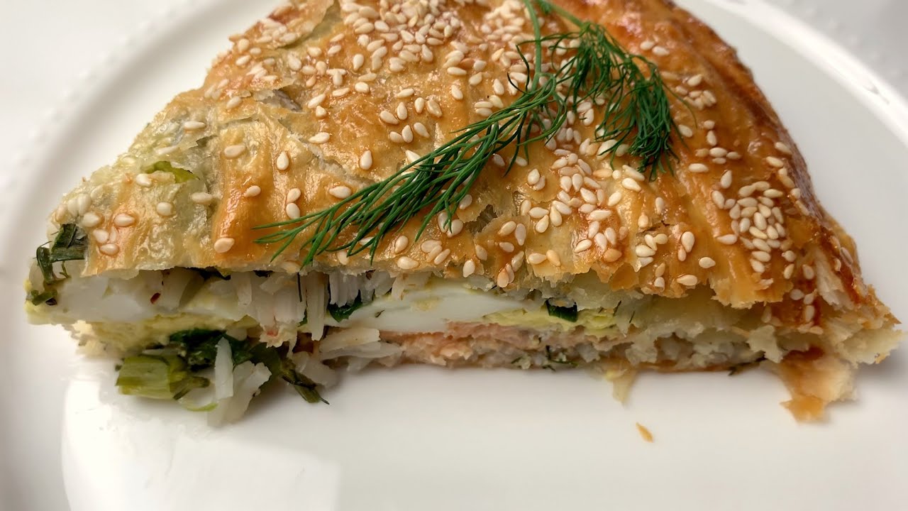 Russian Salmon Coulibiac / Kulebyaka Holliday Dish