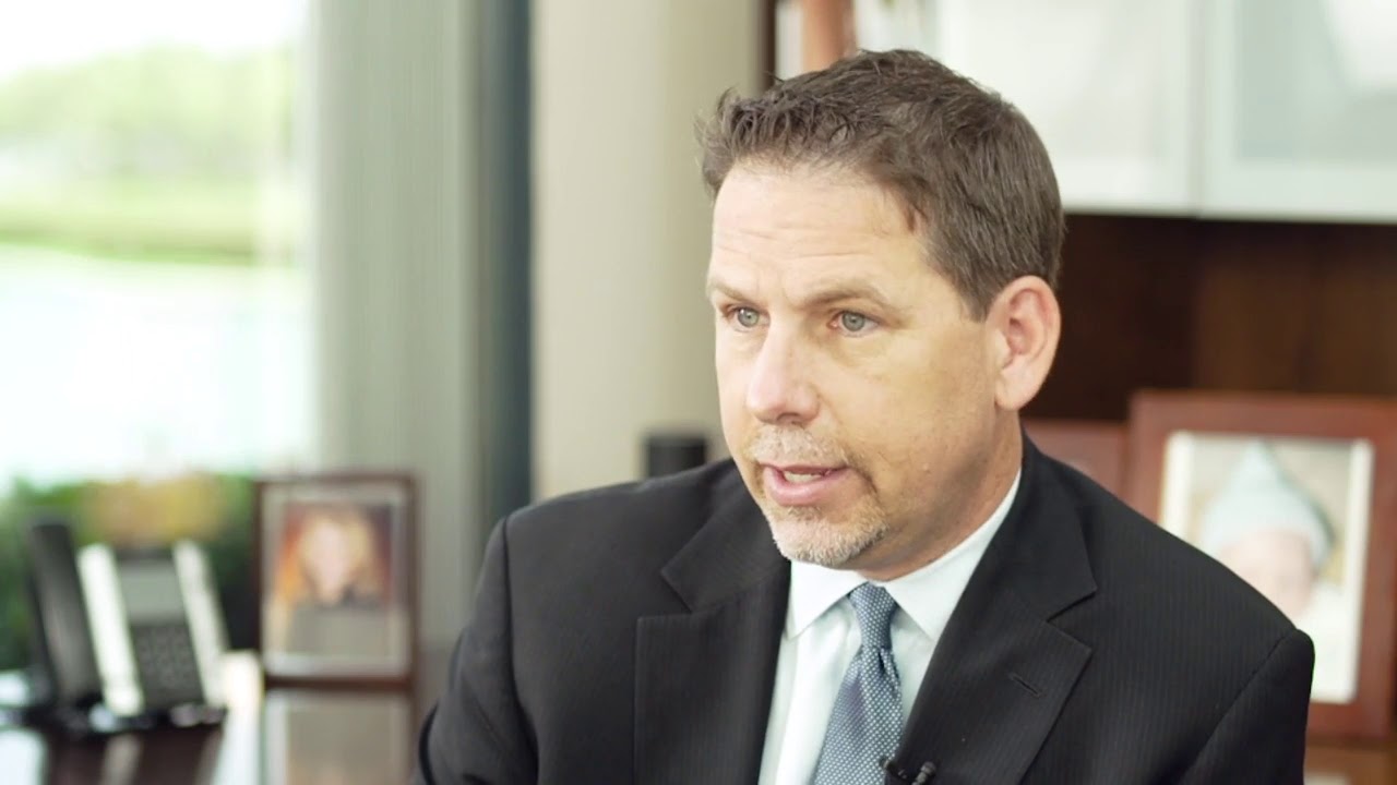 How Did Representing Large Companies Help David Wright Become a Better Lawyer?