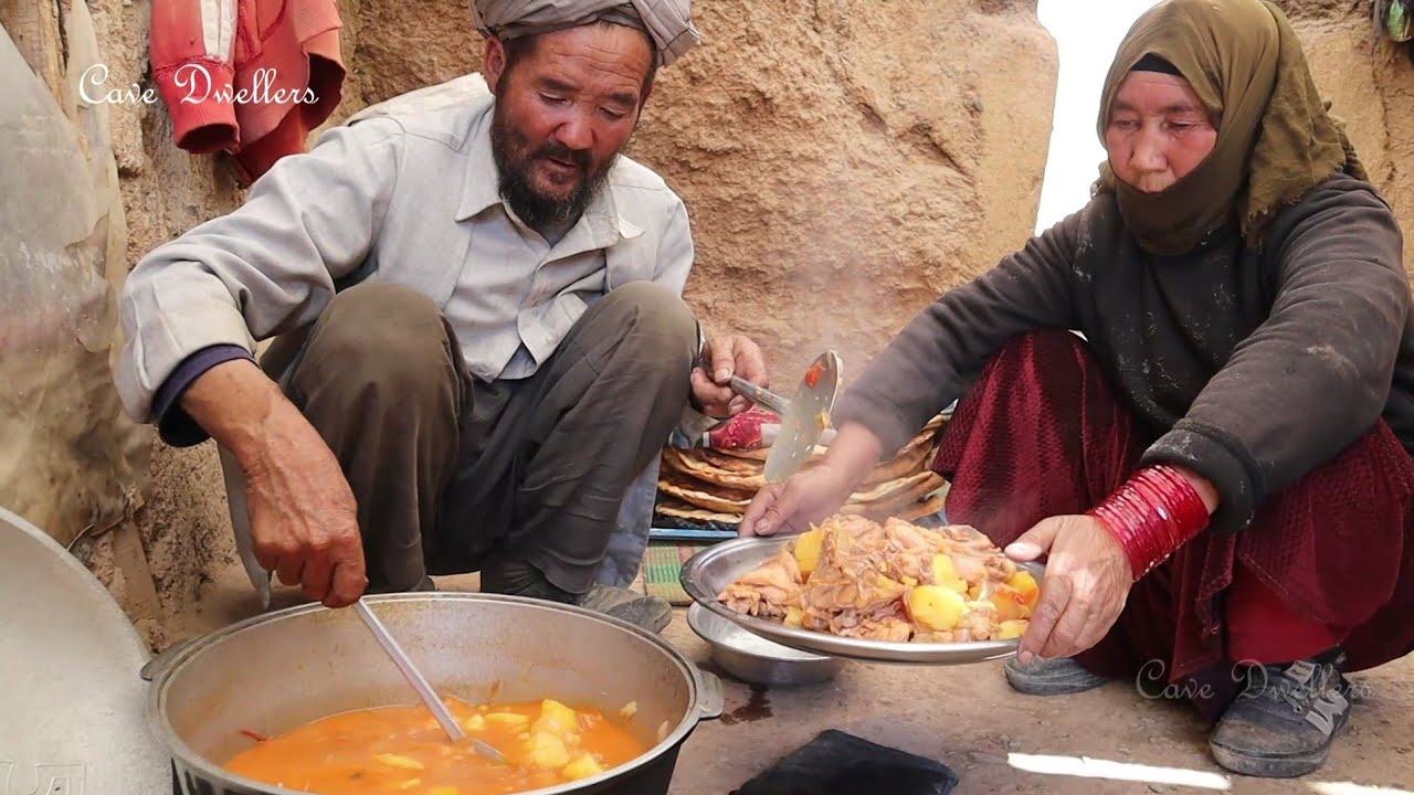 Cooking style and daily life of Afghanistan cave dwellers