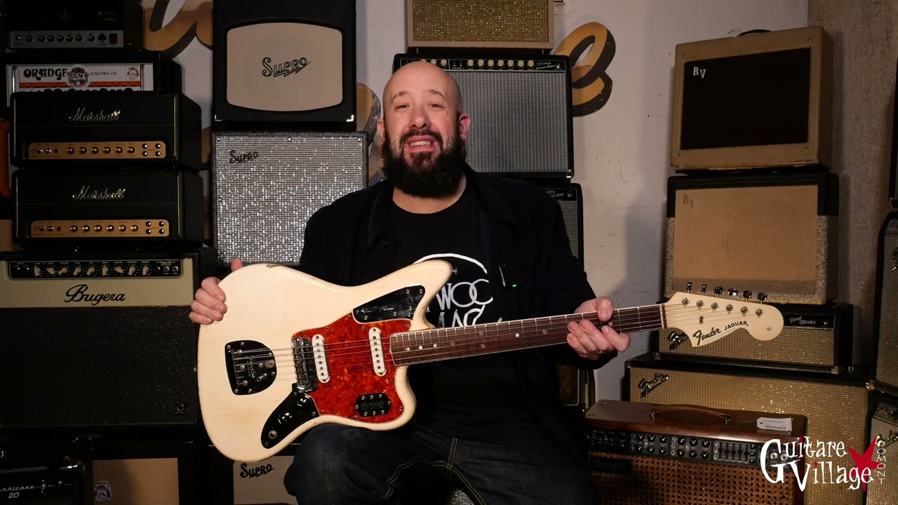 Fender Jaguar 1966 Olympic White matching headstock - Guitare Village