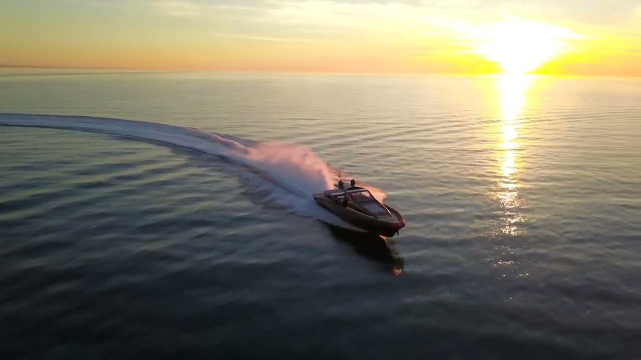 Anvera 58, full carbon fiber with incredible sustainable performance up to 53 knots