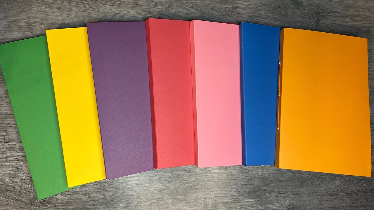 Let&rsquo;s chit chat and work on folding papers for the 7 monochromatic journals I&rsquo;m making!!