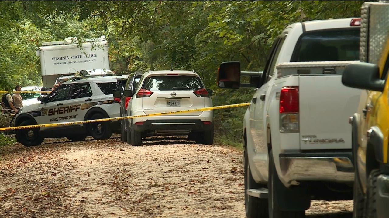 Woman found dead under fallen tree along trail at Virginia state park