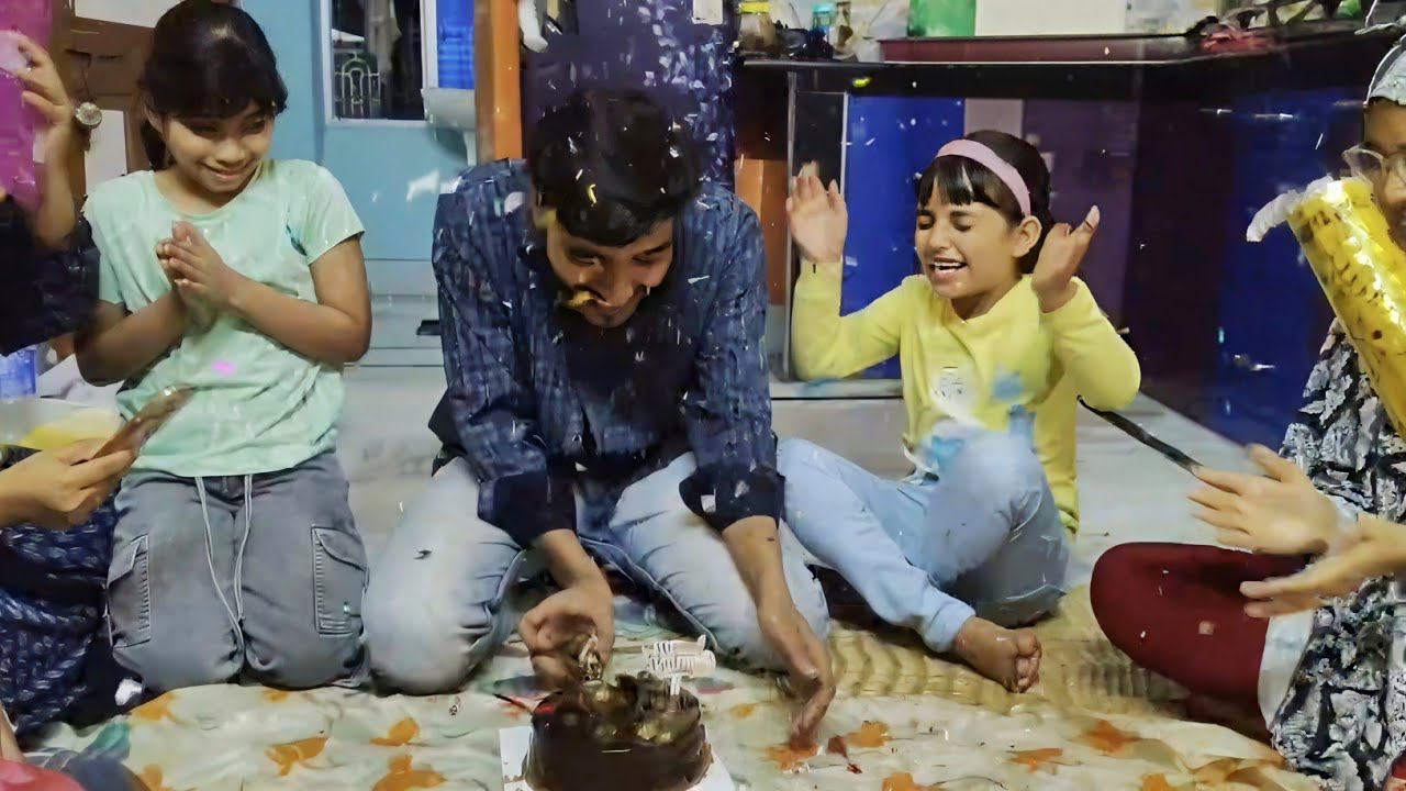 Ajker iftar party te holo amar bondhur birthday celebration