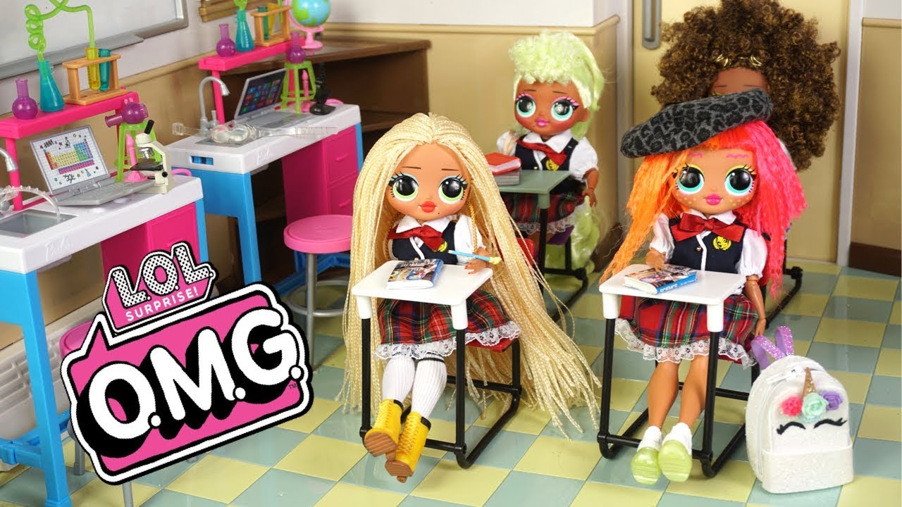 Muñecas LOL OMG Adolescentes Regresan a la Escuela! Ya no son Amigas?