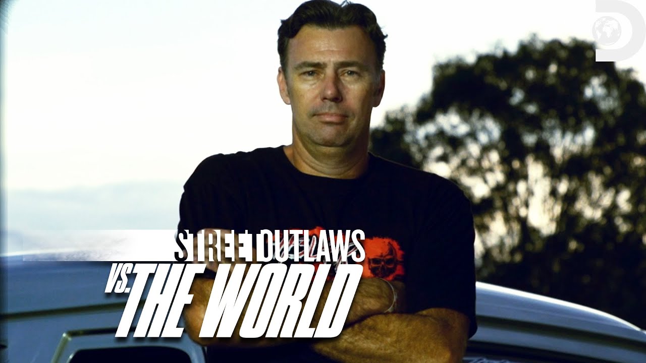 Murder Nova's Hood Ripped Off! | Street Outlaws Vs. The World | Discovery