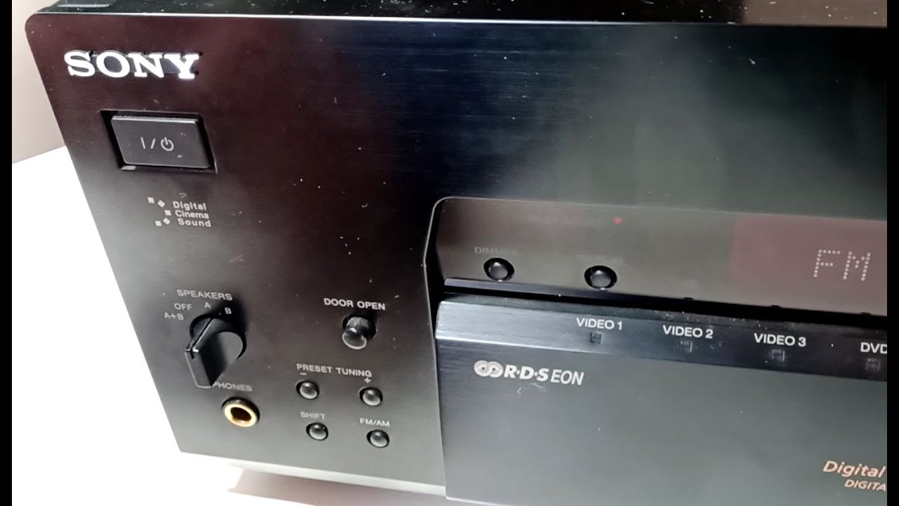 Stereo amplifier speaker protection relay fix