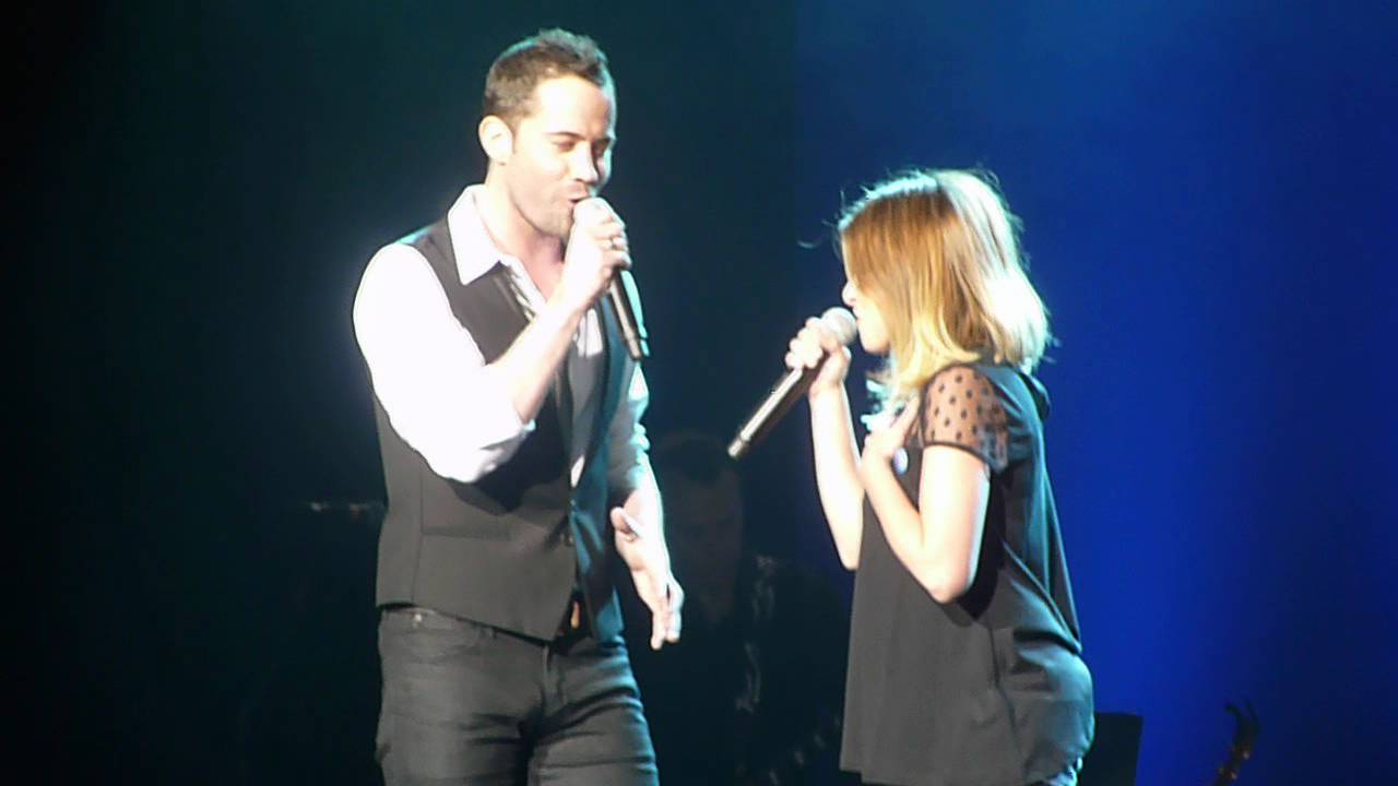 Julie Zenatti et Emmanuel Moire chantent A corps perdu