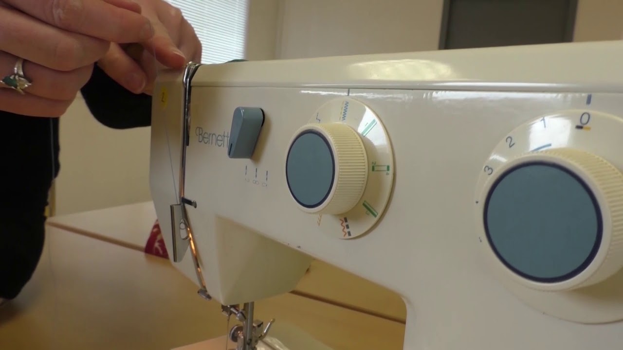 5  bernette 430   Enfiler l'aiguille