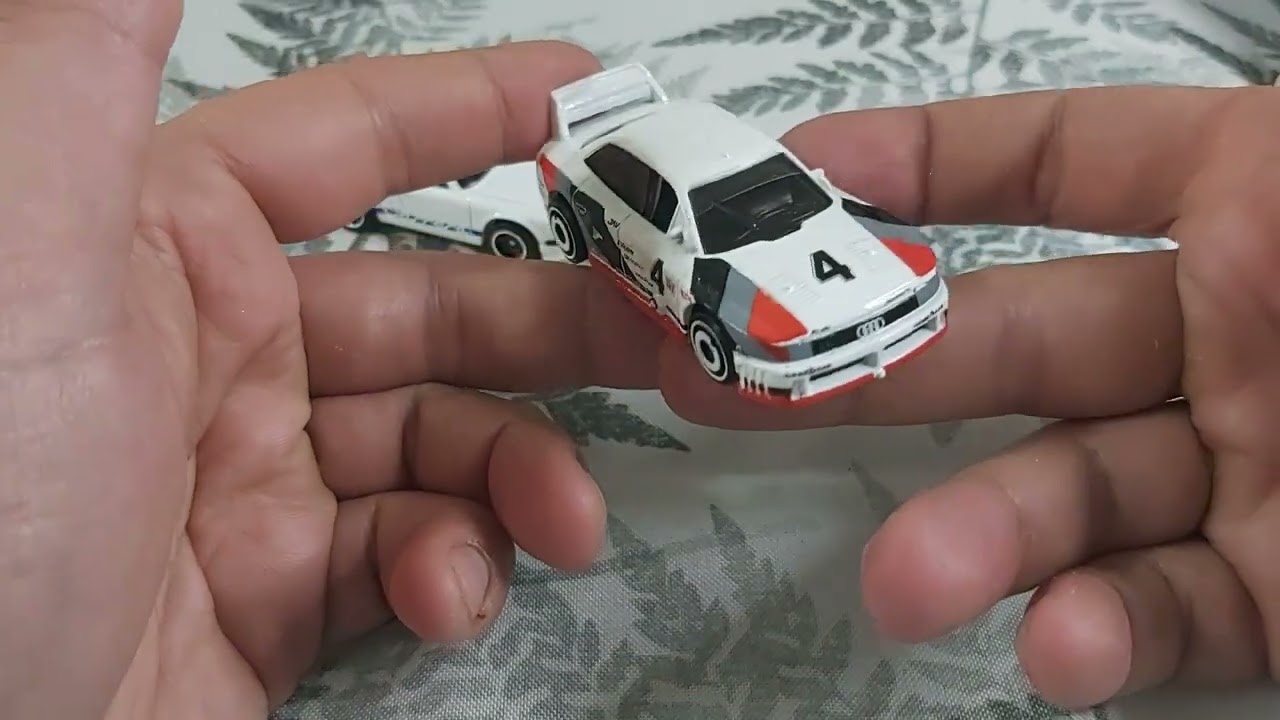 Diecast scale model 1/64 - Unboxing Hot Wheels Audi Quattro retro racers
