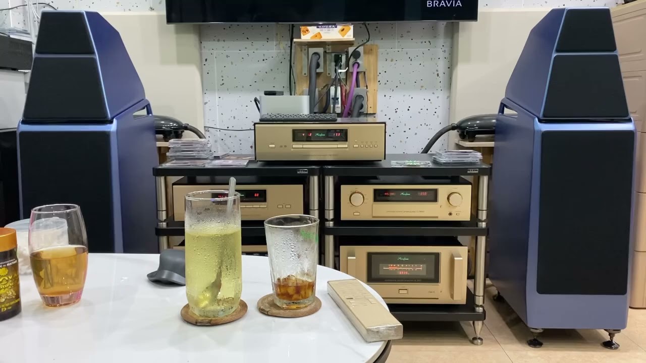 A 300 Accuphase 125w Class A 💎💎 + Wilson Sasha V  600w 💎💎 + C 3900 accuphase 💎💎 + Dp 1000 Accuphase
