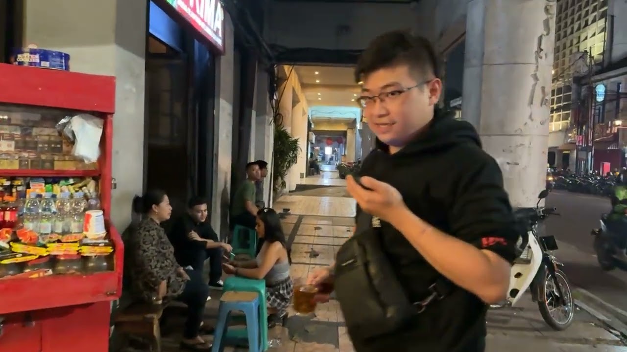 Saturday Night Walk in Braga, Bandung | 4K | Part 4/5