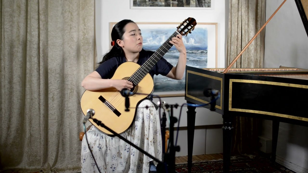 Kanahi Yamashita performing 