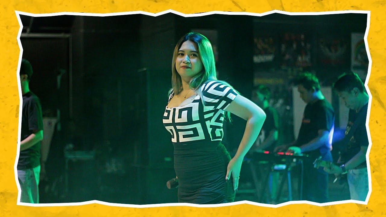 AYU ROSALIA PEGANG APA TUH TERKESIMA BOLODEWO ABSOLUTE MUSIC