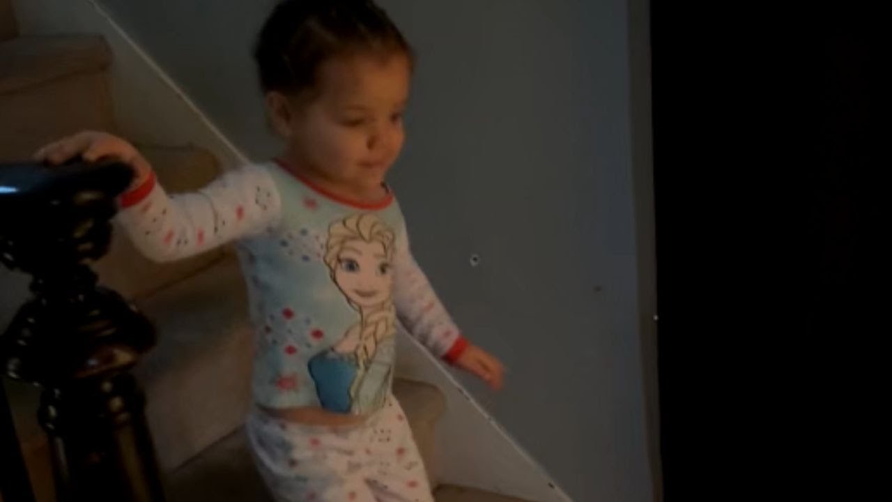 Elf on the Shelf: 3-Year-Old's Hilarious Reaction Caught on Camera || WooGlobe