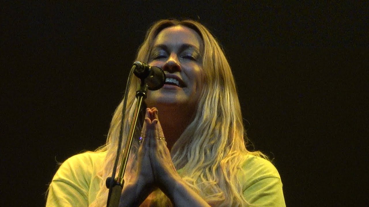 Alanis Morissette - Thank U @ OVO Hydro, Glasgow (June 19th 2022)