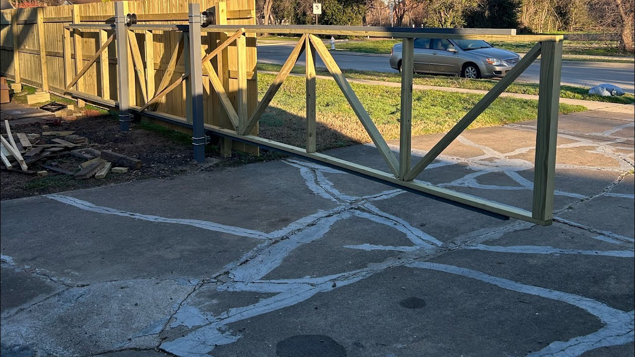 Fence project! Part VII - Cantilever gate FAIL! 🤦‍♂️🤔