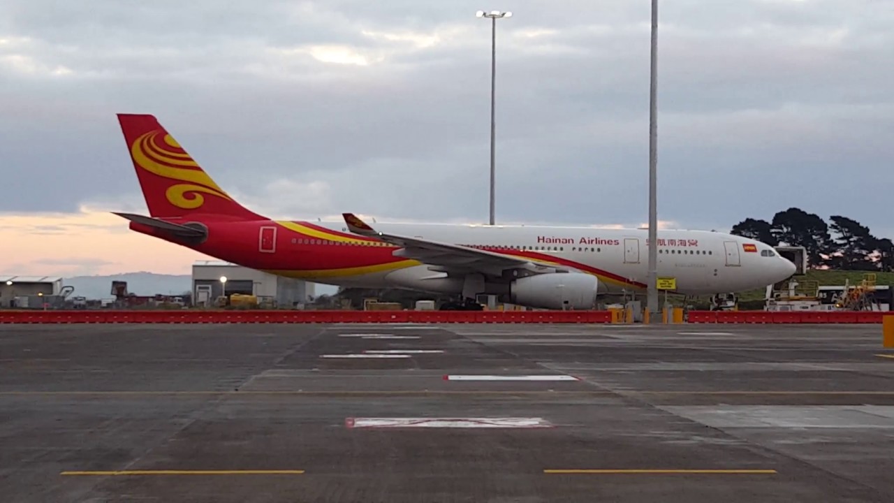 B-5955 Hainan Airlines Auckland 16 July 2017