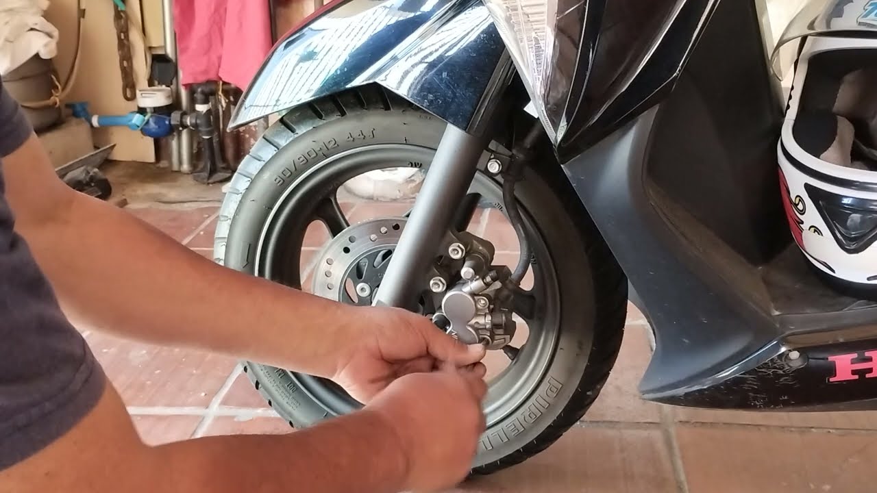 Troca da pastilha de freio Honda Elite 125