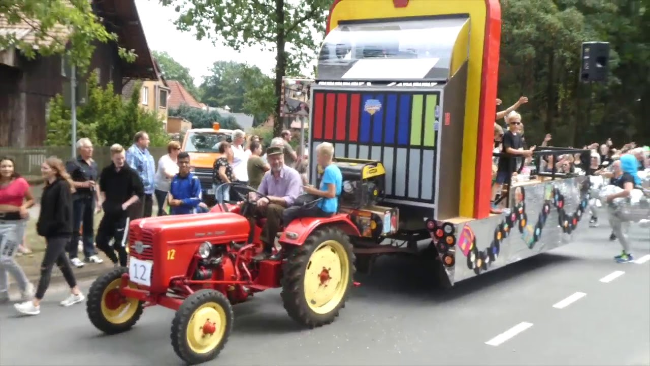 Dorfmark  -  Strandfest Umzug 2018