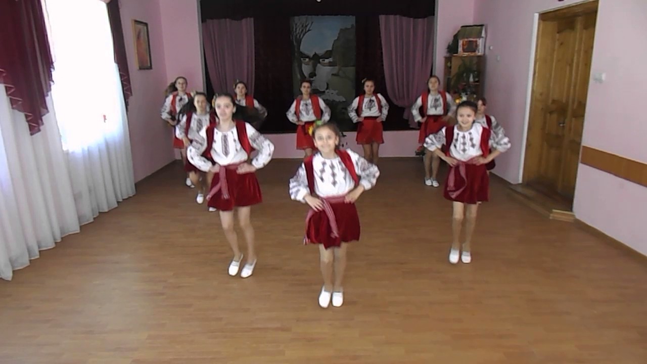 Перегінська школа-інтернат. Танець 