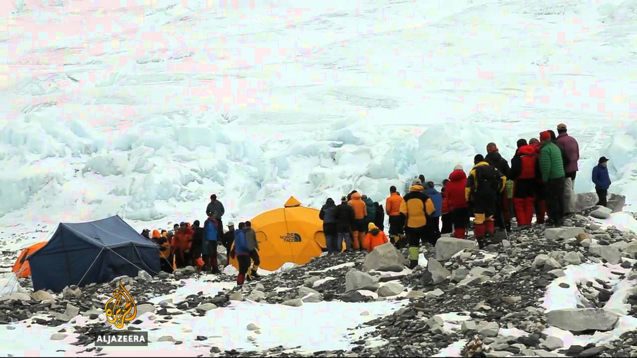 Sherpa guides stage Everest base camp walkout