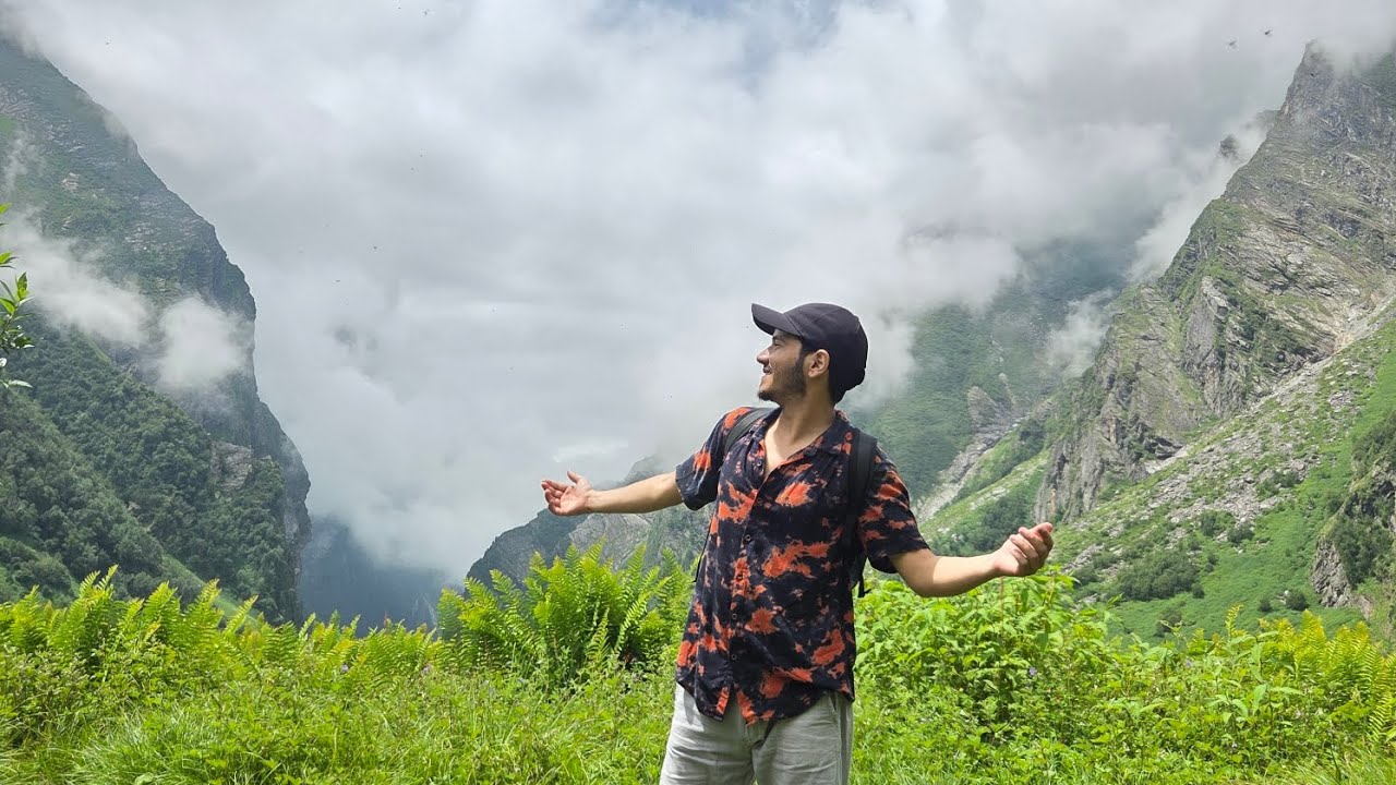 Valley of Flowers solo Trek 2025 | monsoon Trek || फूलों की घाटी 🌸🌸 | UNSECO WORLD HERITAGE 