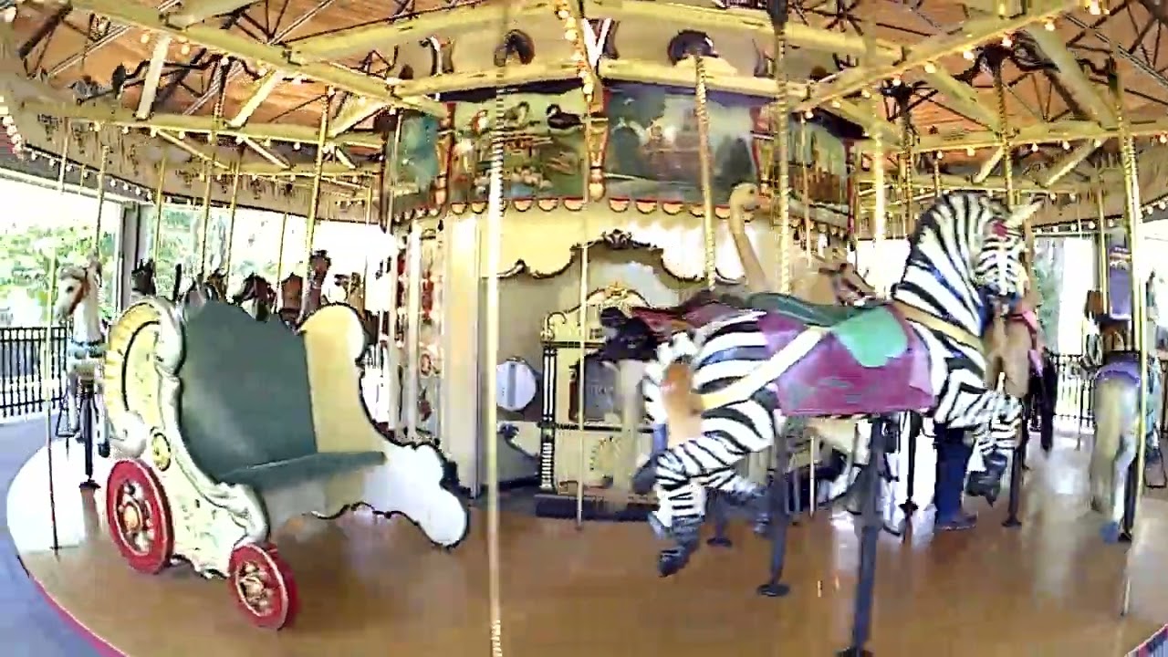 Another ride on the Heritage Carousel (Independence Day special!)