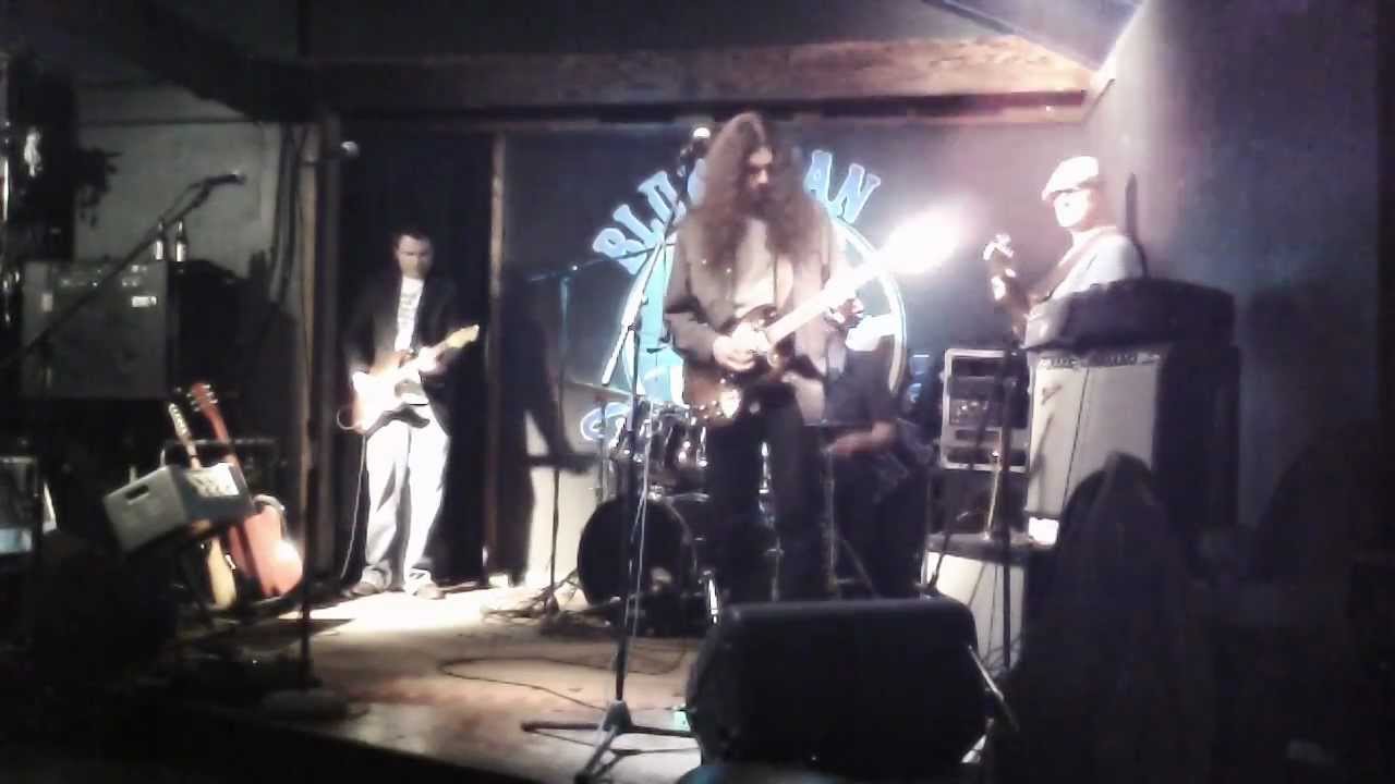 Mike MacKenzie - A Go Go (with Mike Watson & the 6L6s 10/28/12)