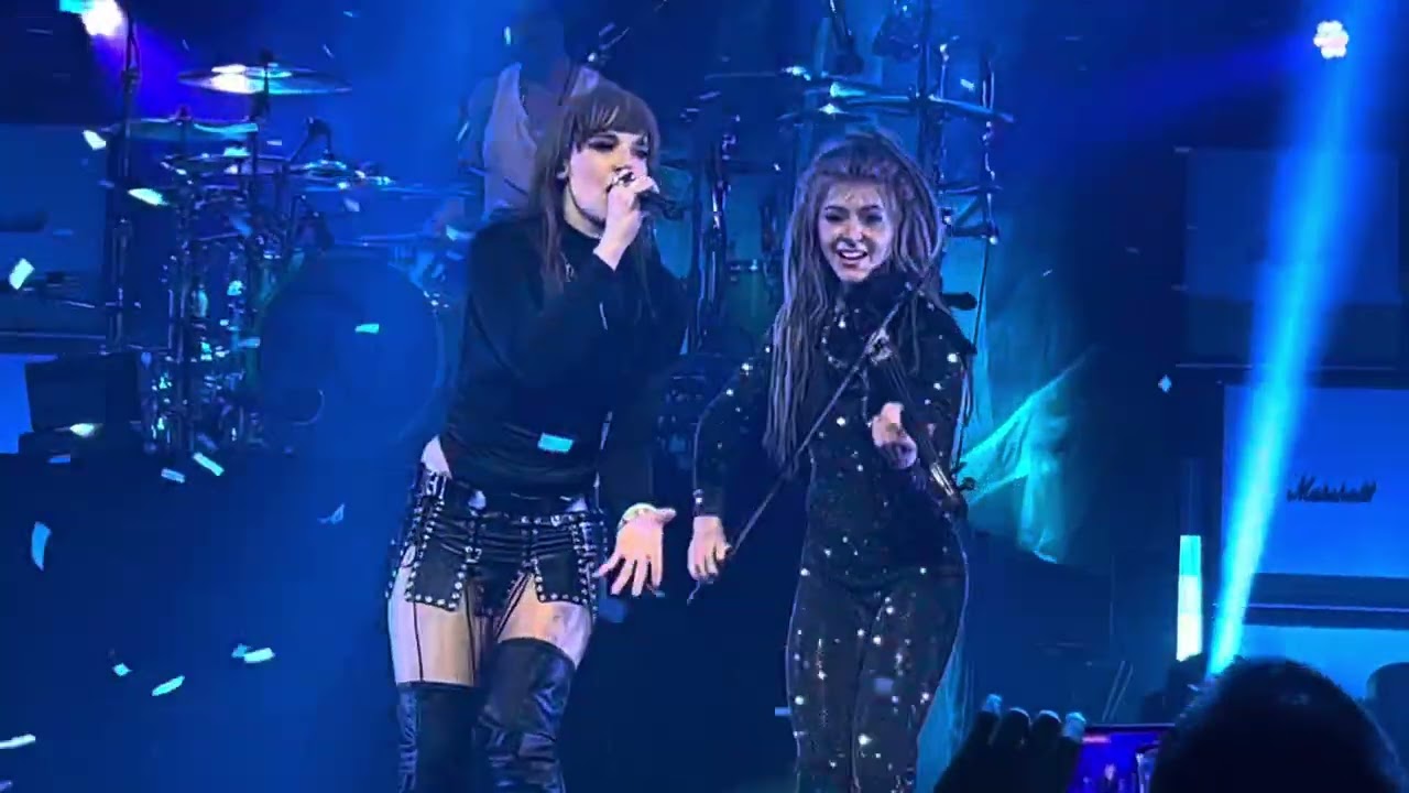 Halestorm  Lzzy Hale and Lindsey Stirling performing Shatter Me 