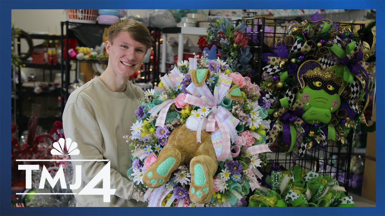 20-year-old selling thousands of custom wreaths a year