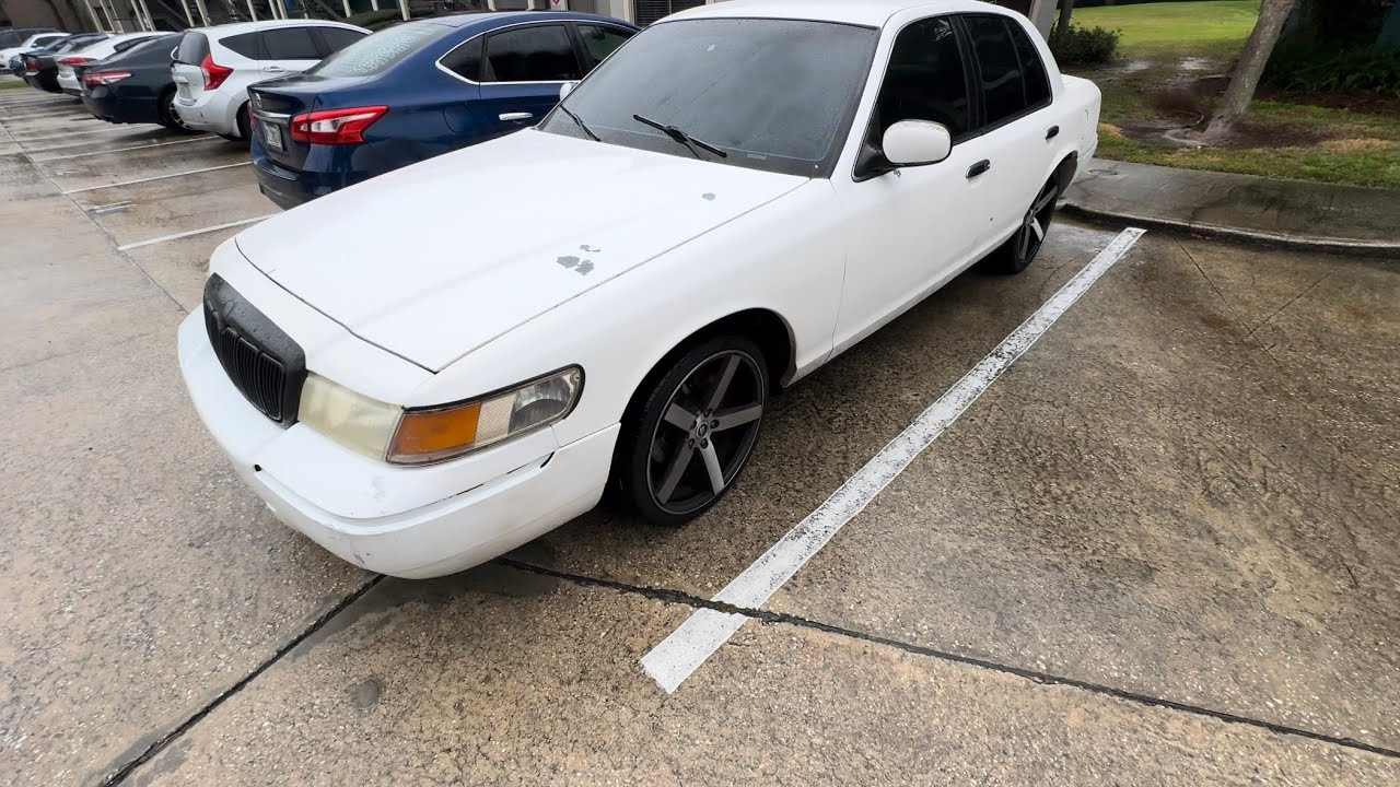 I DID DONUTS IN MY 1998 GRAND MARQUIS GS