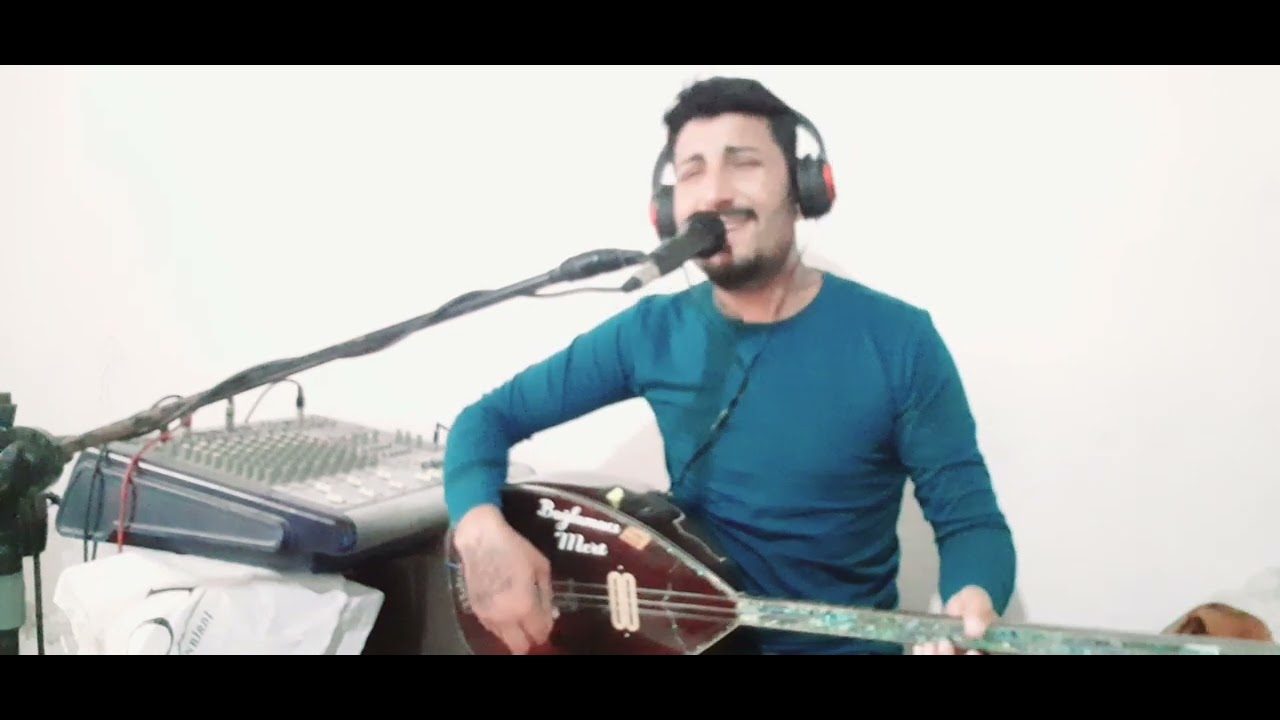 Bağlamacı Mert Yetiş ya dost