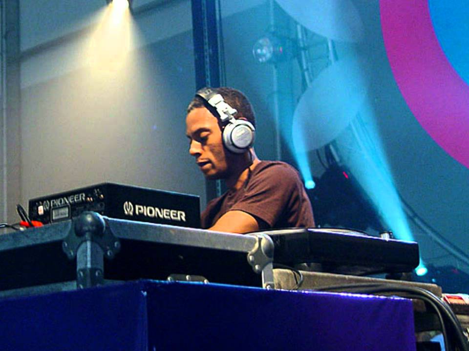 Jeff Mills - Live @ Mayday 2001 ( X-101 - Sonic Destroyer )