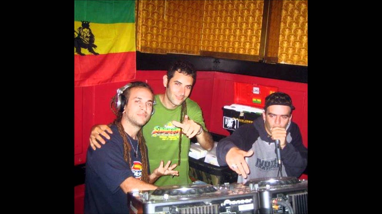 Maliman ( Youth Kriminal ) feat. Krazye Loko ( Mafia Family ) - Melodia de rua [Prod. Akme Beatz]