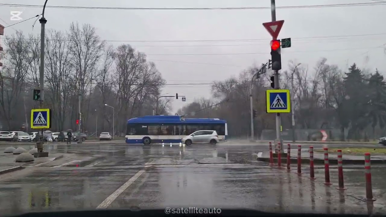 Дождливый день в #Кишиневе. Эпизод 2. Улица Албишоара — Улица Мирон Костин. 