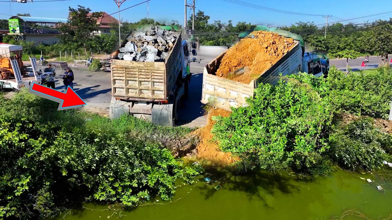 Nicely Start New Project Landfill!! Transforming a Landfill 5 Ton Dumping & Dozer in Action!