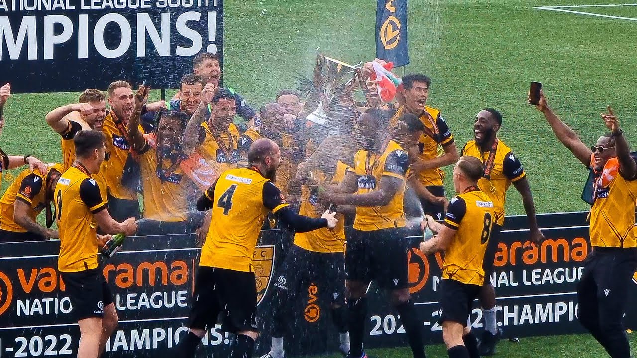 Maidstone United Champions 21/22