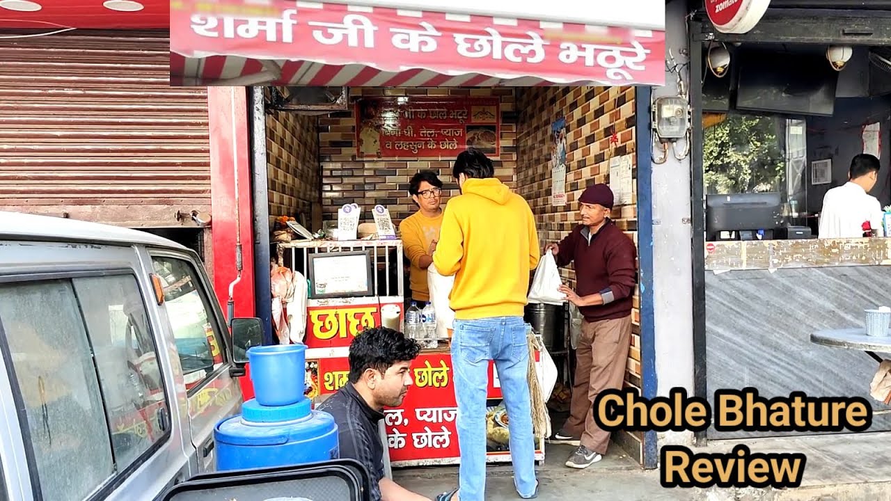 Sharma Ji Chole Bhature Lajpat Nagar | Trying Every Chole Bhature In Delhi | Food Review |