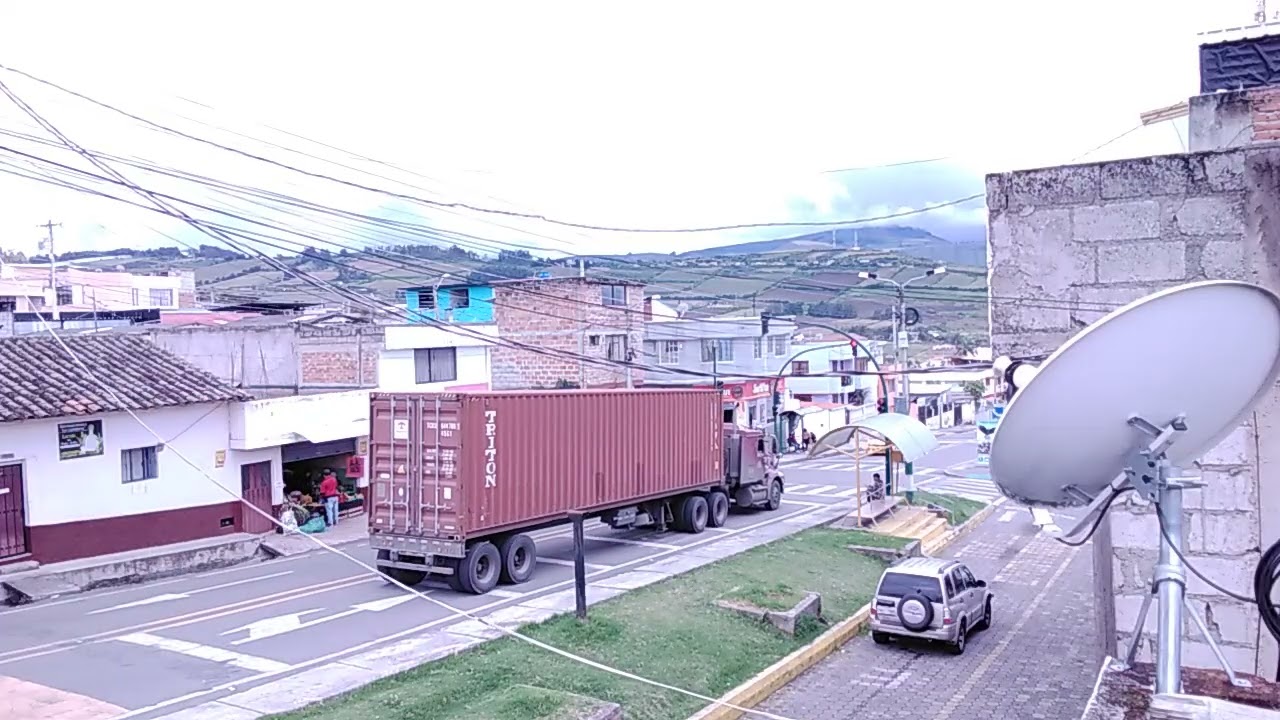 El carlitos haciendo videos para subir a youtube porque filmando de la terraza de mi casa....
