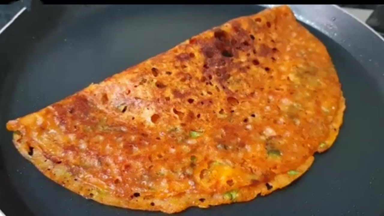மொறு மொறு கோதுமை மாவில் தக்காளி  ரவை தோசை ///tasty wheat flour tomato rava dosai