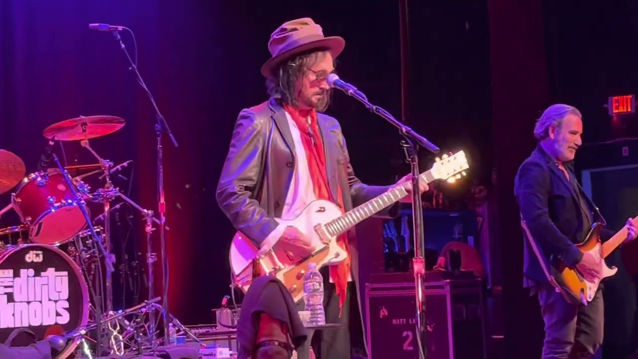 Mike Campbell’s TDK Live Ridgefield CT Mar 26th 2022 Little Queenie Chuck Berry Cover Heartbreakers