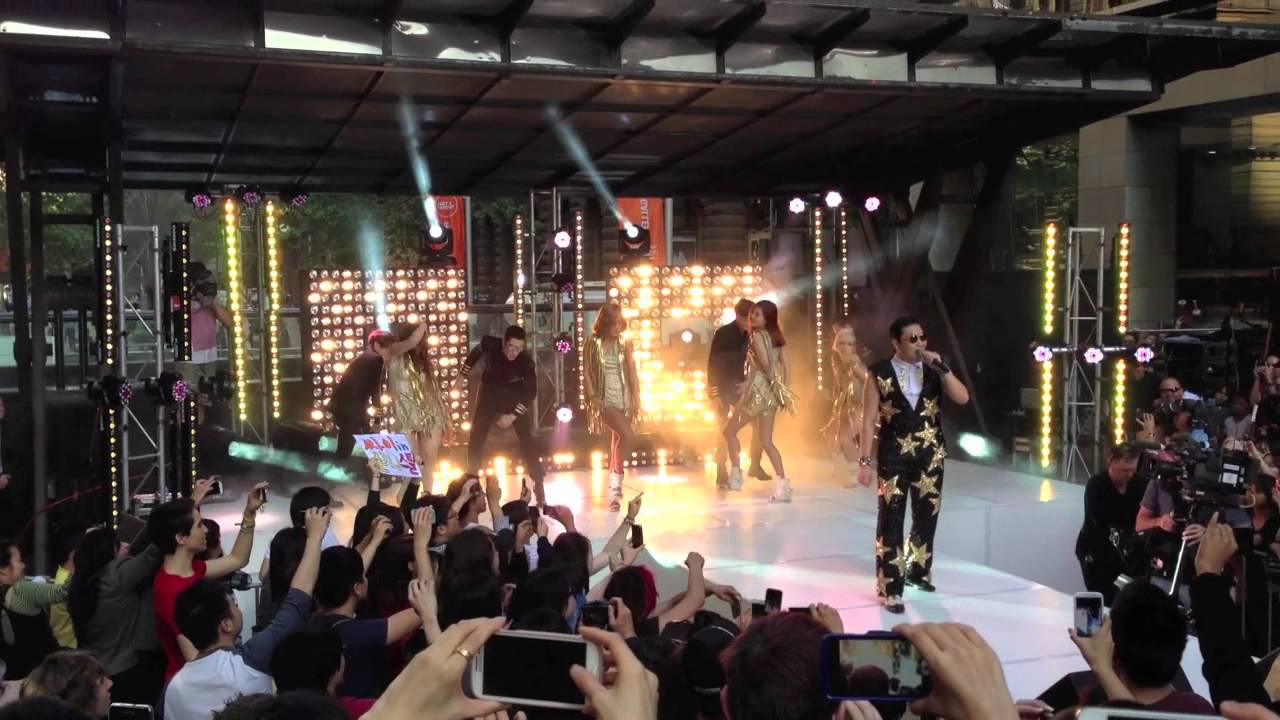 Psy Performing Gangnam Style Live on Sunrise Martin Place Sydney HD 720p
