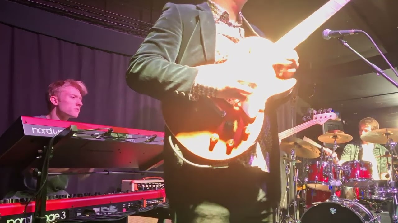 The Mat Day Band - Love Her With a Feeling