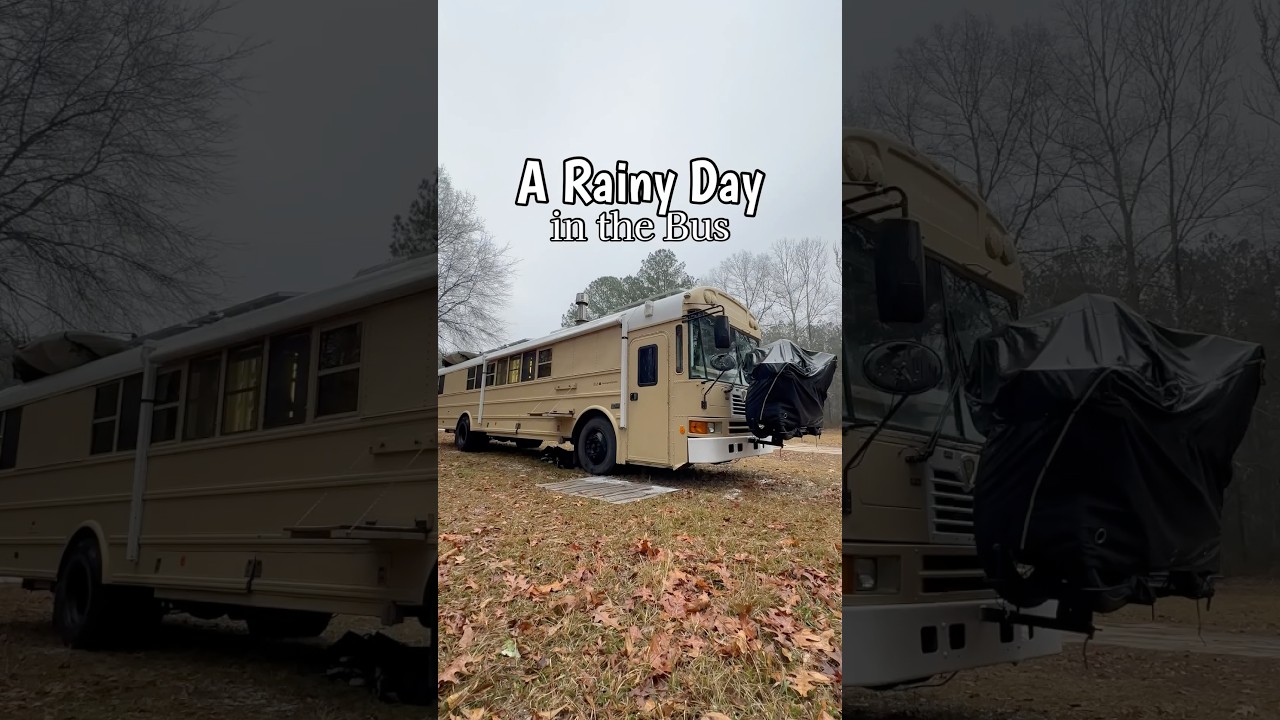 A rainy day in the bus ☔️ #rainyday #asmr #home #lazyday #lifestyle #tinyliving