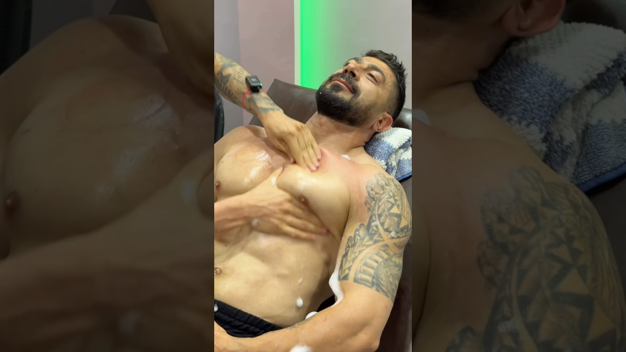 wowwwww asmr massage😍💪🏽#asmr #asmrsounds #shorts #youtubeshorts#massage #fyp